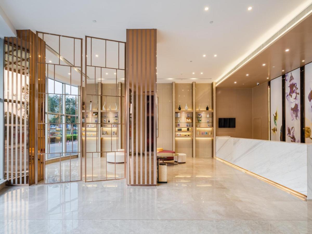Lavande Hotel Luzhou Wanda Plaza Southwest Commercial City Экстерьер фото