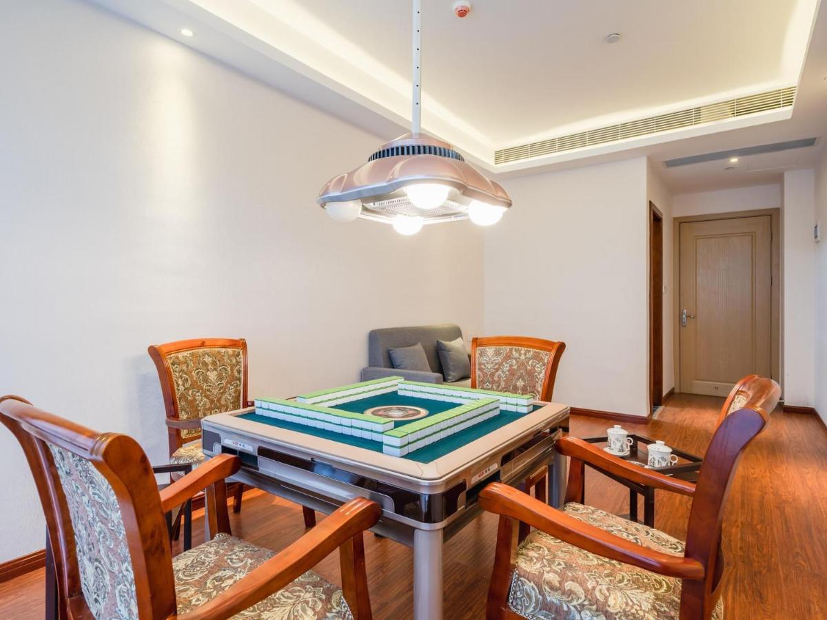 Lavande Hotel Luzhou Wanda Plaza Southwest Commercial City Экстерьер фото